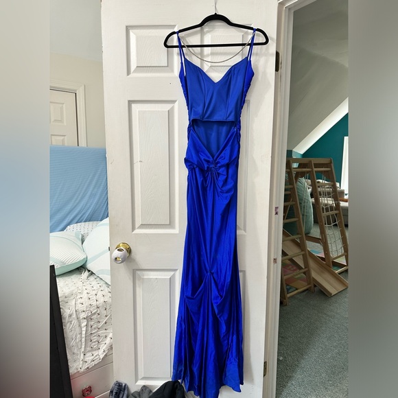 CUSTOM PROM DRESS - Picture 3 of 10